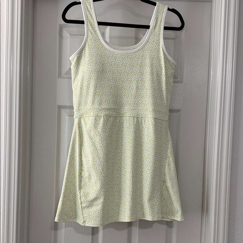Women's Sleeveless Scoop Neck A-Line Dress in Light Yellow Floral
